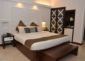 Sonesta Inns Beach Resort - Candolim Beach 3