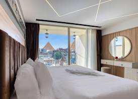 Diamond pyramids hotel 5