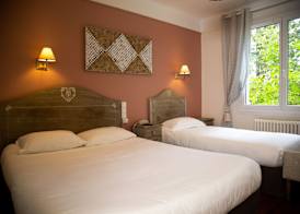 Logis Hotel Le Blason de Provence 5