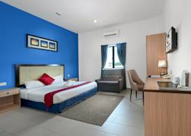 Royal Agate Beach Resort 4