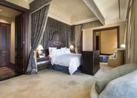 Palazzo Hotel 3