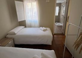 Hostal Entre Puertas 4