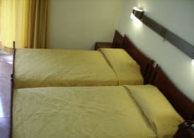 Claridge Hotel 5