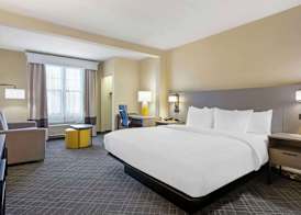 Comfort Suites Hanes Mall 4