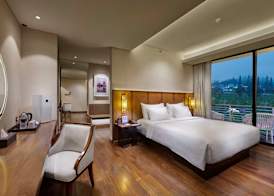 Golden Tulip Holland Resort Batu 3