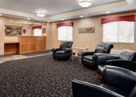 Travelodge by Wyndham Clinton Valley West Court 2
