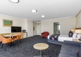 Mantra Meridien Adelaide 2