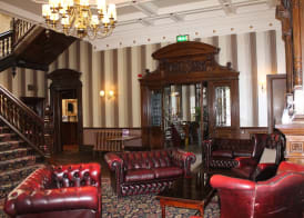 The Oaks Hotel 2