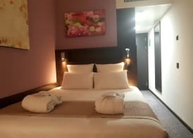 Nash Pratik Hotel 5