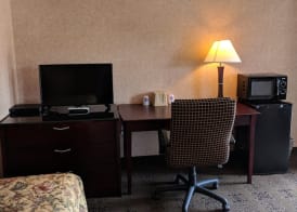 Knights Inn Pine Grove 4