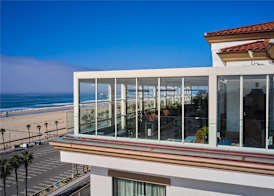 The Waterfront Beach Resort, a Hilton Hotel 3