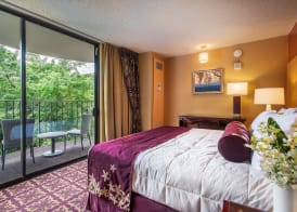 Hilo Hawaiian Hotel, Trademark Collection by Wyndham 3