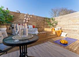 Host Stay Round Hill Apartment 2