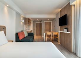 Holiday Inn Express & Suites Portimao by IHG 3