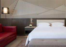 Courtyard by Marriott Tianjin Hongqiao 4