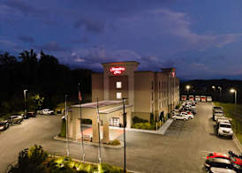 Hampton Inn Elkins 5