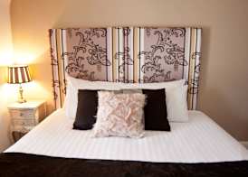 7 Boutique Hotel 4