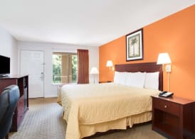 Super 8 by Wyndham Defuniak Springs 5