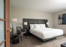 Holiday Inn Express St. Albans by IHG 4