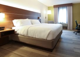 Holiday Inn Express & Suites CINCINNATI SE NEWPORT by IHG 4