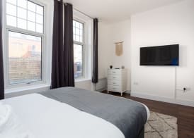 The Regency | Seafront Lux Apartments! 3