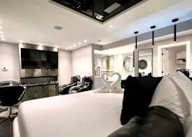 Sybaris Pool Suites 2