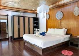 Long Beach Chalet 3