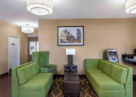 Comfort Inn Gurnee near Six Flags 2