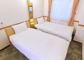 Toyoko Inn Osaka JR Noda Ekimae 4