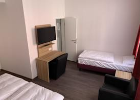Hotel Well Garni 5