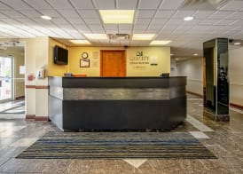 Quality Inn & Suites Bristol North 3