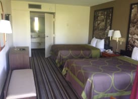 Super 8 by Wyndham Valdosta Mall 5