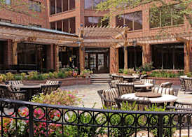 DoubleTree Suites by Hilton Charlotte - SouthPark 4