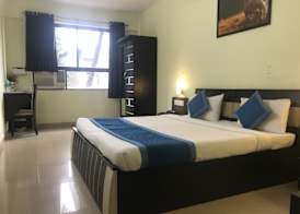 All Seasons Guest House I Rooms & Dorms 3