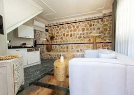 Noa's Boutique Hotel 4