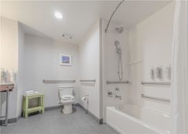 Hampton Inn By Hilton Santa Clarita-Valencia 3