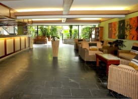 Bay Village Tropical Retreat & Apartments 2