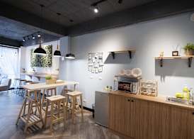 Luke 27 Hostel 5