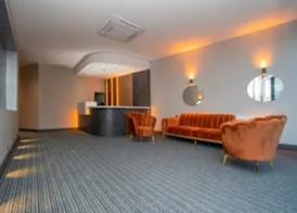 Center Suite 4