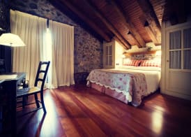 Hotel Antsotegi 5