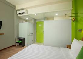 Whiz Hotel Malioboro Yogyakarta 4