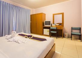 Guesthouse Belvedere - Room for 2 Near Patong Beach, Wifi and Ac 2