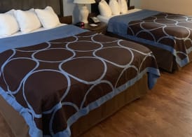 Super 8 by Wyndham Kingston 4