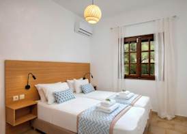 Plaisir Beachside Apts 4