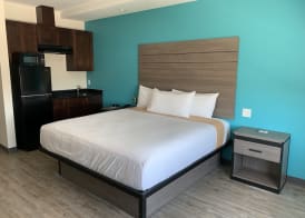Red Lion Inn & Suites Katy 5