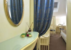 Vip's Motel Luxury Accommodation & Spa 5