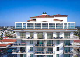 The Waterfront Beach Resort, a Hilton Hotel 4