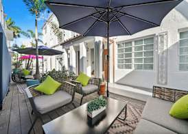 Chesterfield Hotel & Suites 4