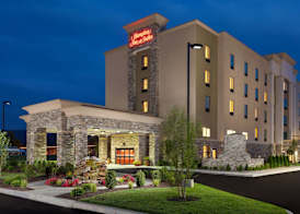 Hampton Inn & Suites Williamsport-Faxon Exit 2
