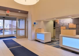 Holiday Inn Express WOODLAND by IHG 2